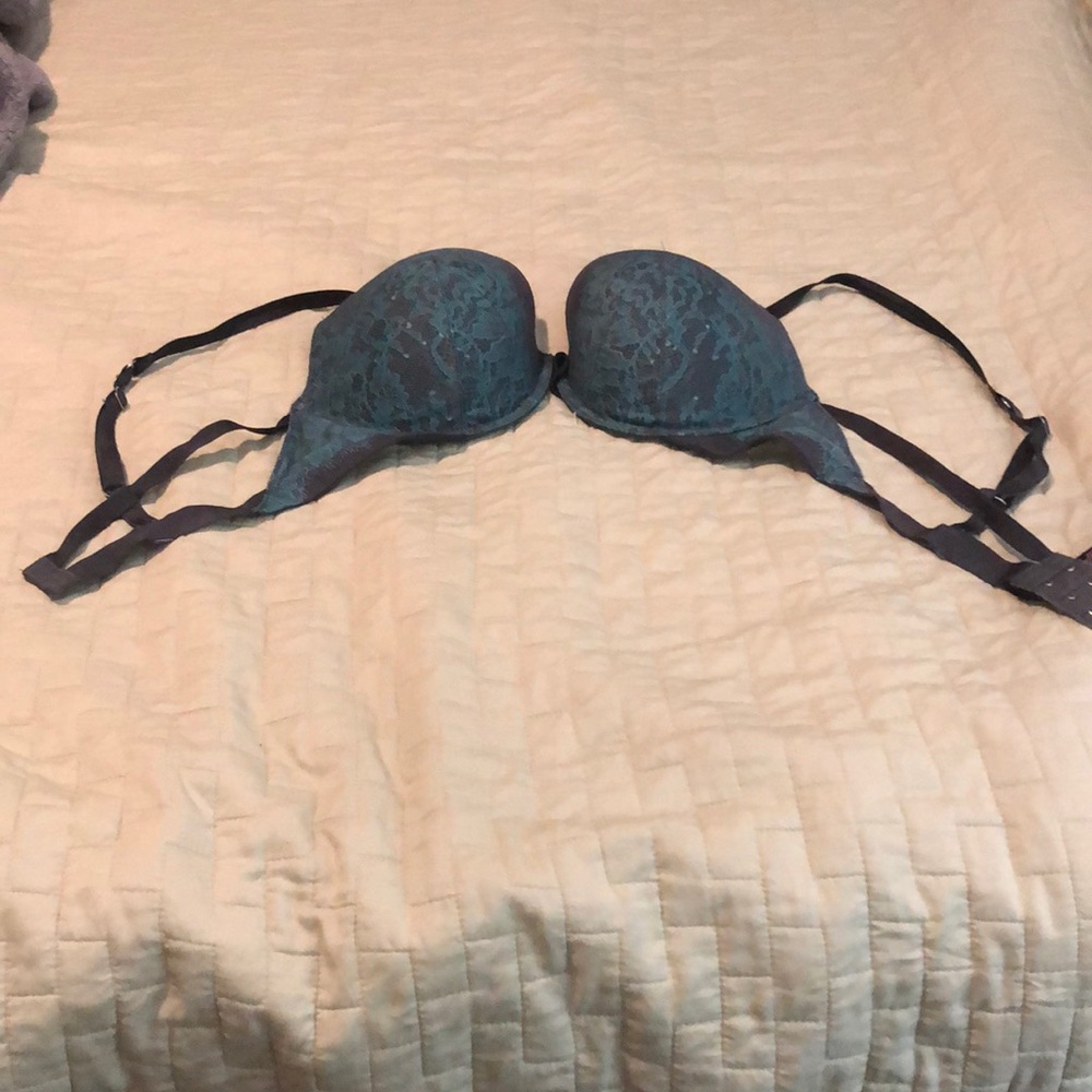 VICTORIAS SECRET PUSH UP BRA